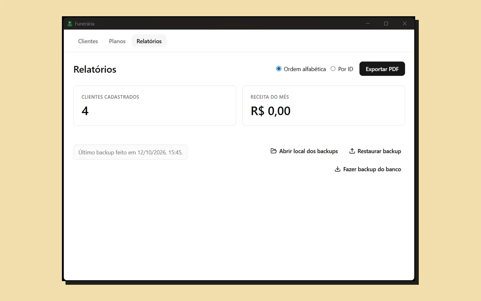 Tela de relatórios: total de clientes, receita do mês, exportação em PDF e backup e restauração do banco de dados
